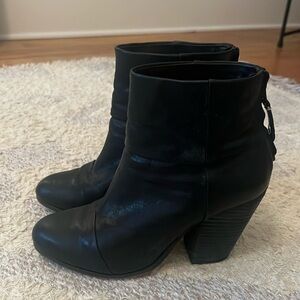 Rag & Bone Black Leather ankle boot!